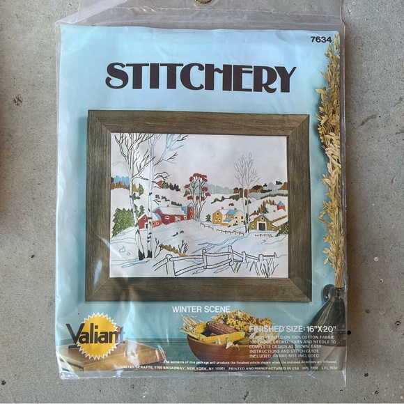 Vintage Needlepoint Kits & Pillow Kit Lot of 3 - Picture 7 of 8